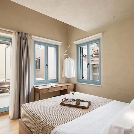 Apartment Off